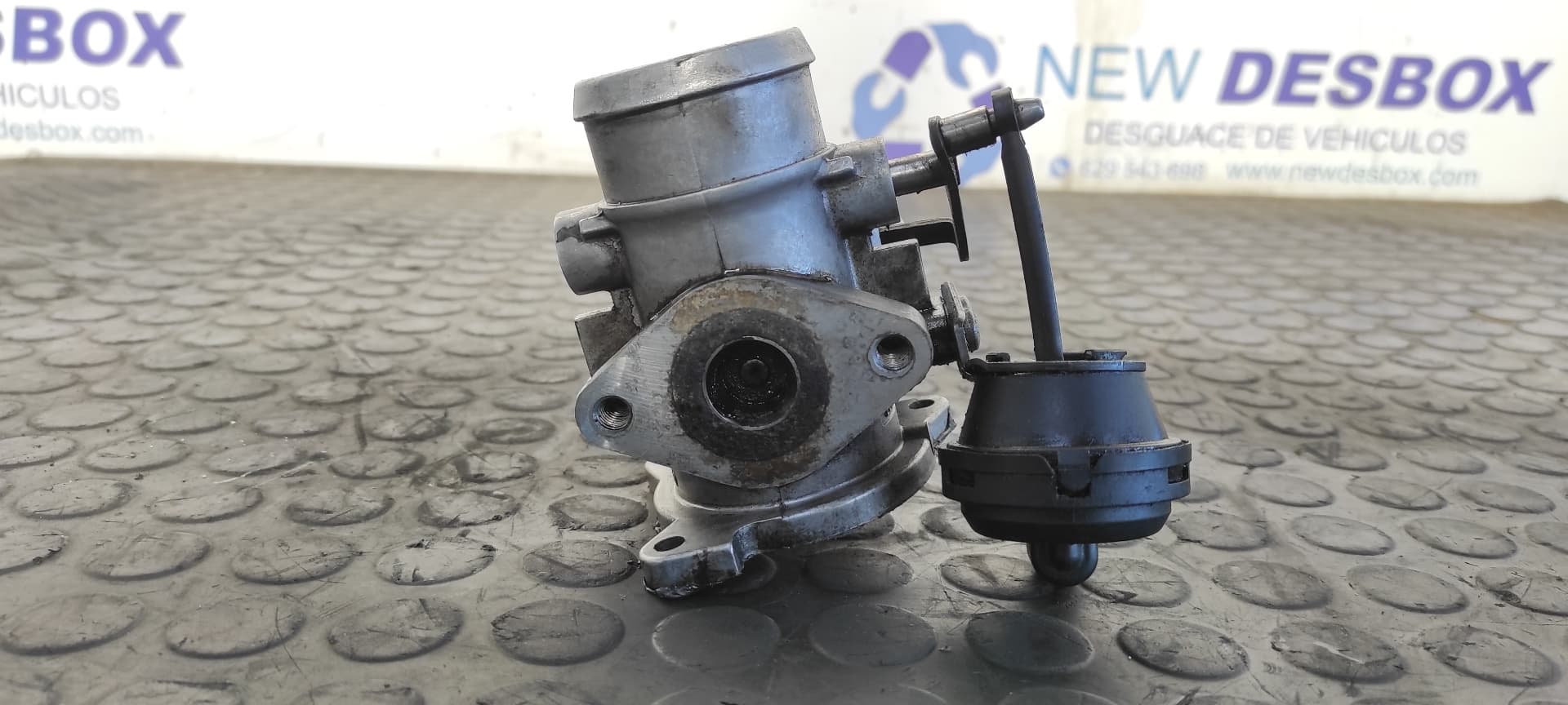 Recambio de VALVULA EGR para VOLKSWAGEN PASSAT BERLINA (3B3) 1.9 TDI AVB referencia OEM IAM 038131501D   - VERDE 4