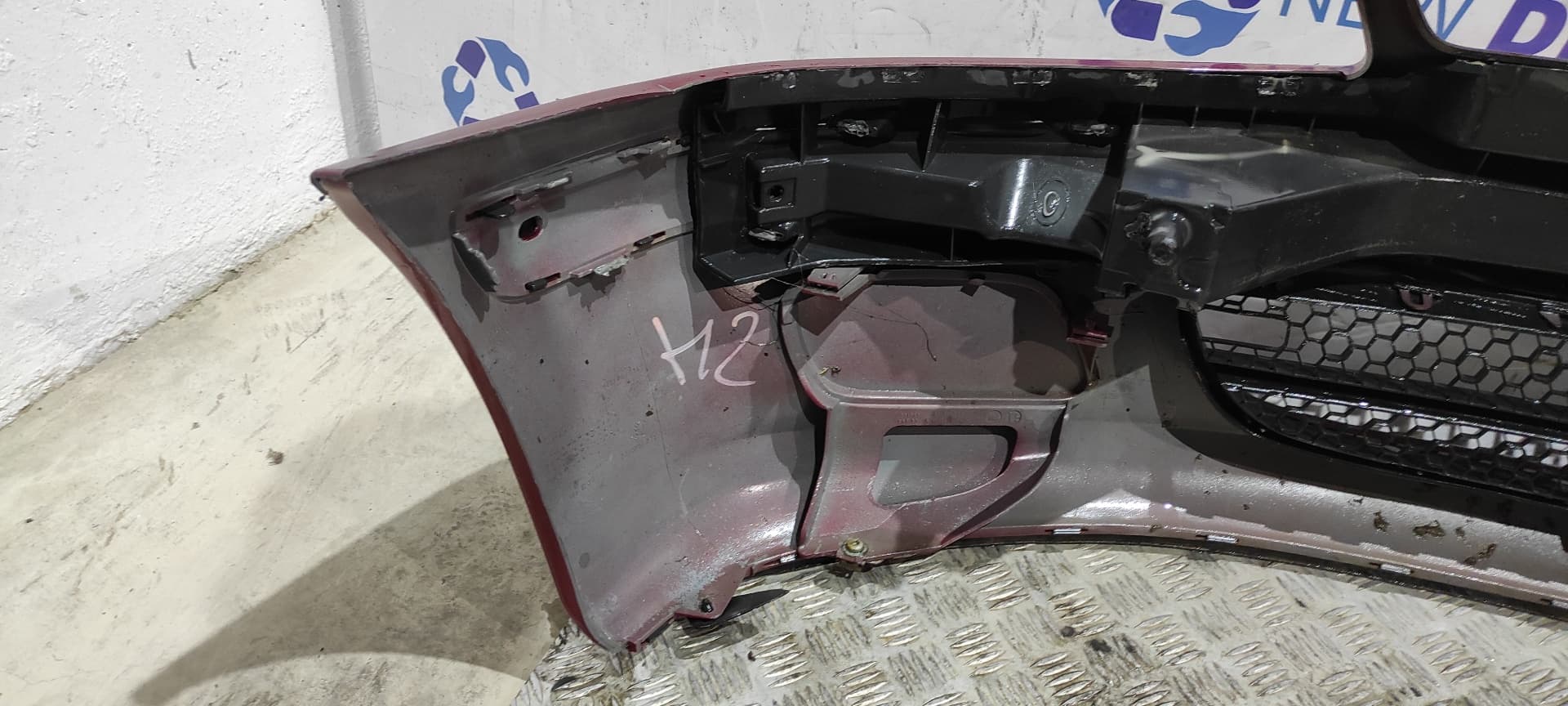 Recambio de PARAGOLPES DELANTERO para PEUGEOT 106 (S2) 1.5 Diesel CAT (TUD5 / VJX) VJZ referencia OEM IAM    - ROJO 8