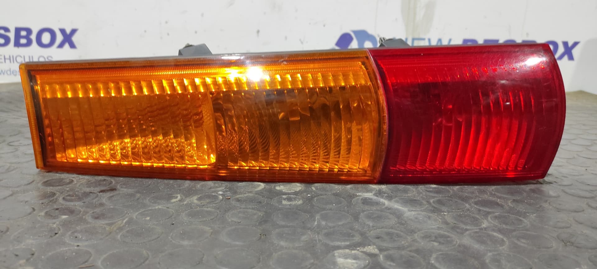 Recambio de PILOTO TRASERO DERECHO para SUZUKI IGNIS RM (MH) Básico Z13DT referencia OEM IAM P3052   - BLANCO