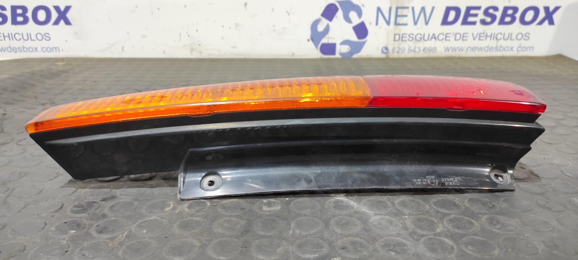 Recambio de PILOTO TRASERO DERECHO para SUZUKI IGNIS RM (MH) Básico Z13DT referencia OEM IAM P3052   - BLANCO 5