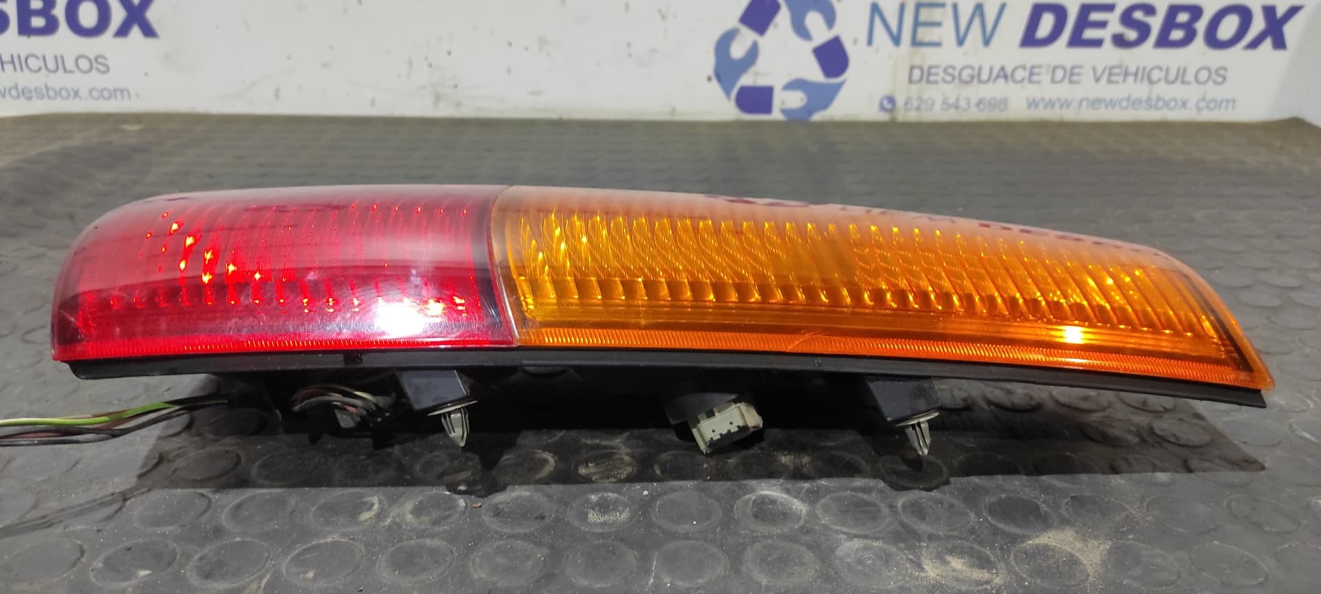 Recambio de PILOTO TRASERO DERECHO para SUZUKI IGNIS RM (MH) Básico Z13DT referencia OEM IAM P3052   - BLANCO 2