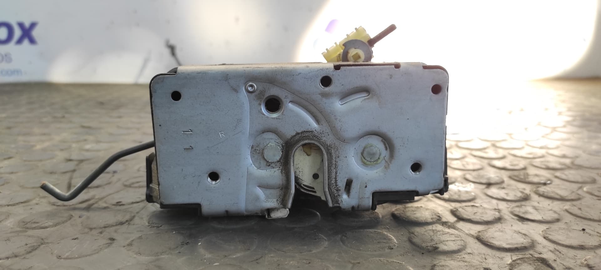 Recambio de CERRADURA PUERTA DELANTERA DERECHA para OPEL CORSA D CMon Z12XEP referencia OEM IAM 13258274   - BLANCO 2