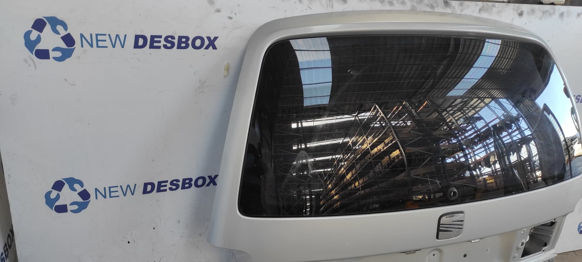 Recambio de PORTON TRASERO para SEAT ALHAMBRA (7V9) AUY referencia OEM IAM    - BLANCO 5