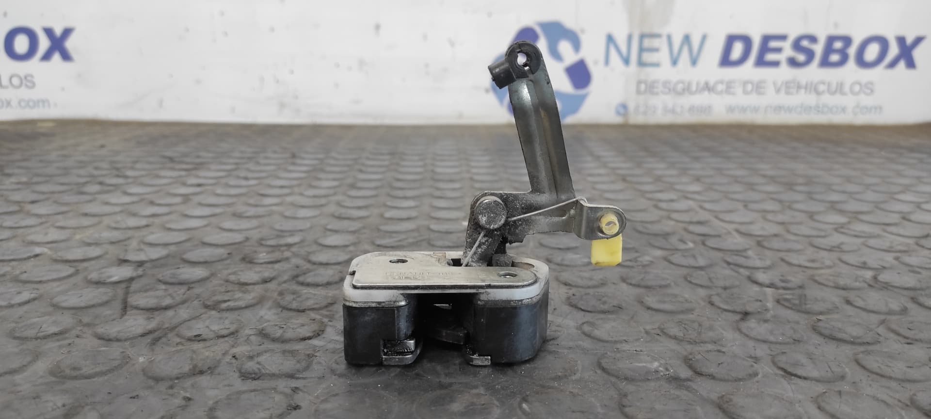 Recambio de CERRADURA  CORREDERA DERECHA  para NISSAN INTERSTAR MOD. 04 (X70) 2.5 dCi Diesel CAT G9U referencia OEM IAM 351343   - BLANCA