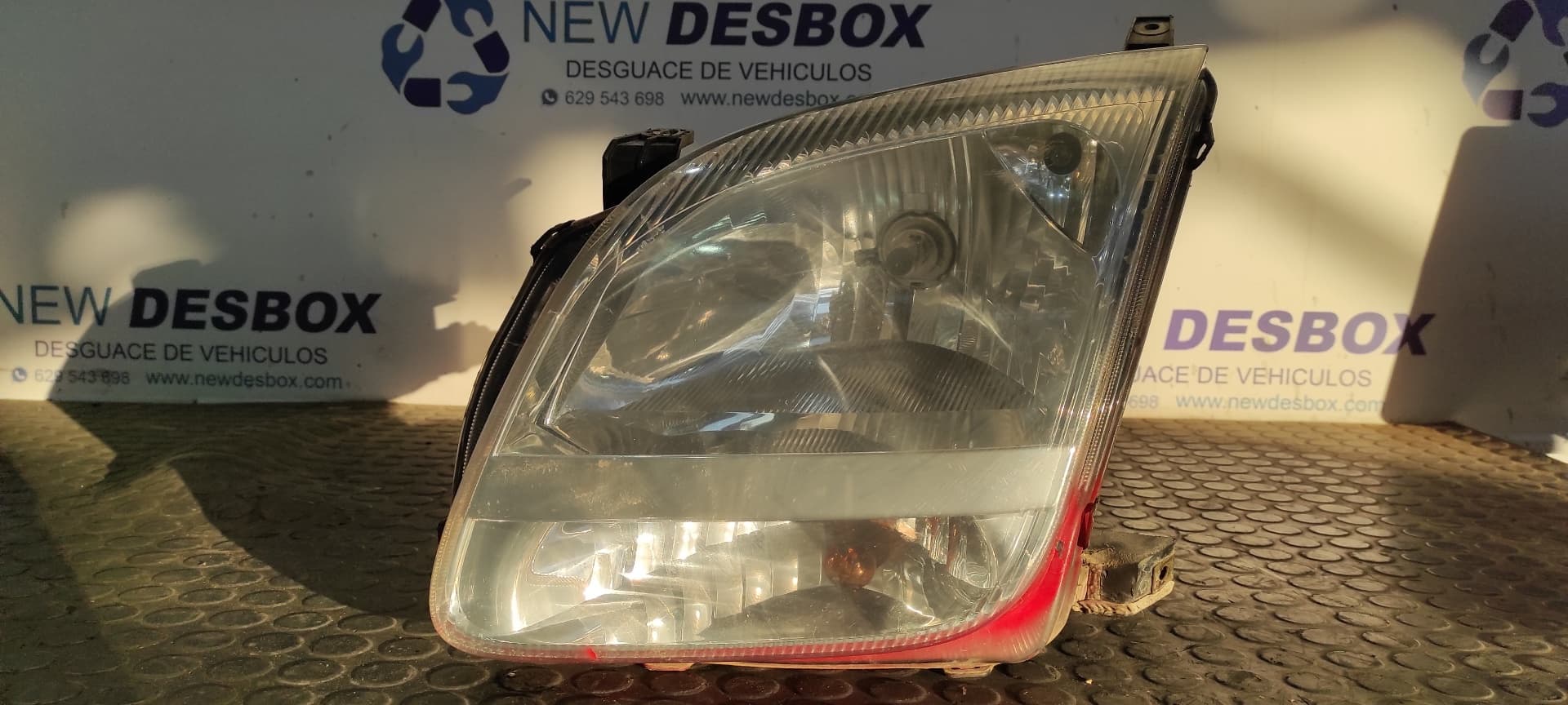 Recambio de FARO IZQUIERDO para SUZUKI IGNIS RM (MH) Básico Z13DT referencia OEM IAM P2753   - BLANCO