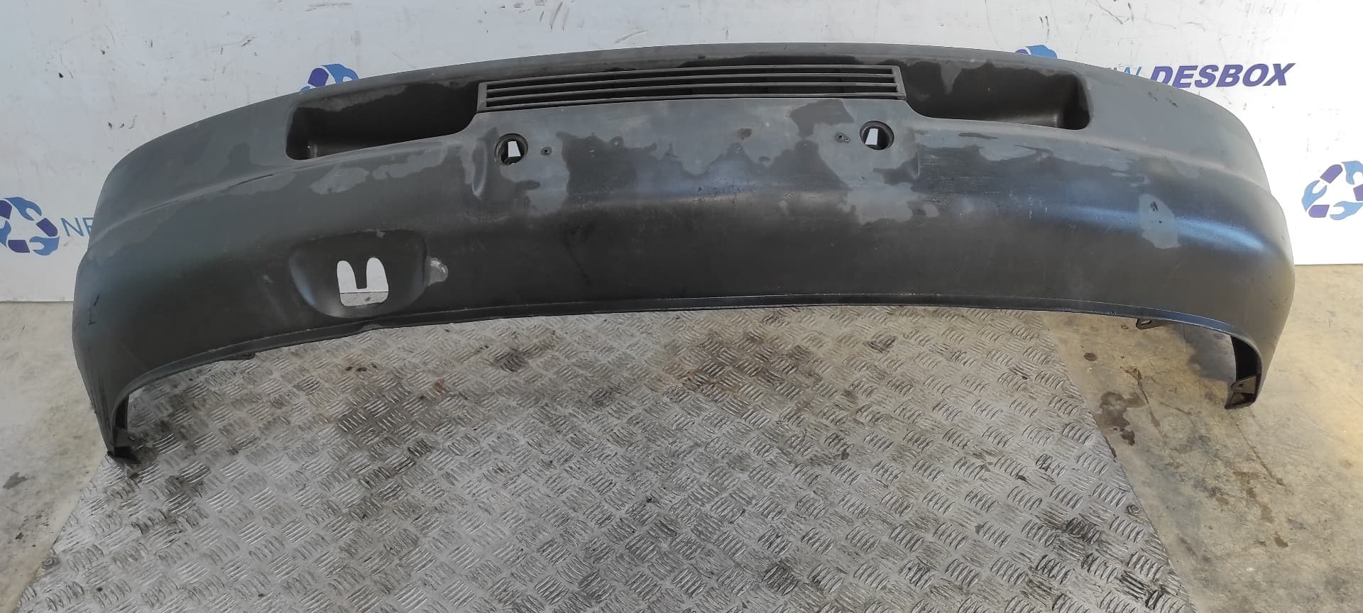 Recambio de PARAGOLPES DELANTERO para VOLKSWAGEN LT CAJA ABIERTA (MOD. 1997) referencia OEM IAM 2D0807102HFKZ   - BLANCO 2