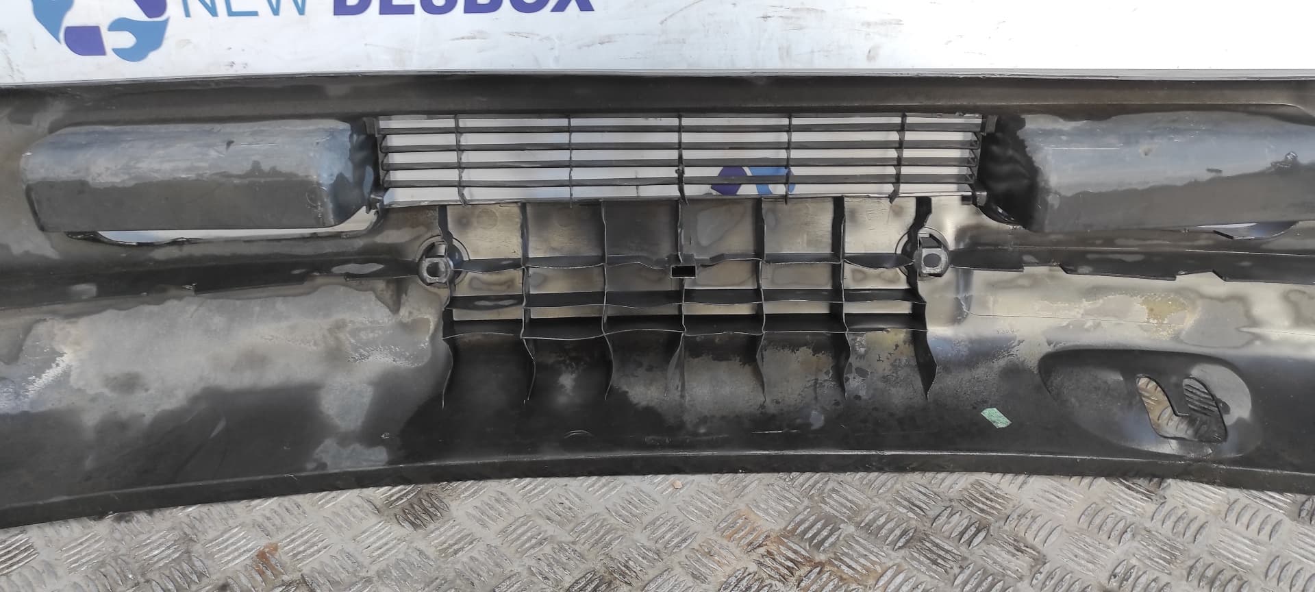 Recambio de PARAGOLPES DELANTERO para VOLKSWAGEN LT CAJA ABIERTA (MOD. 1997) referencia OEM IAM 2D0807102HFKZ   - BLANCO 4