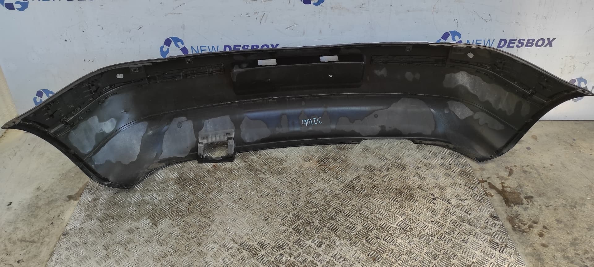 Recambio de PARAGOLPES TRASERO para SEAT LEON (1M1) ALH referencia OEM IAM    - NEGRO 9