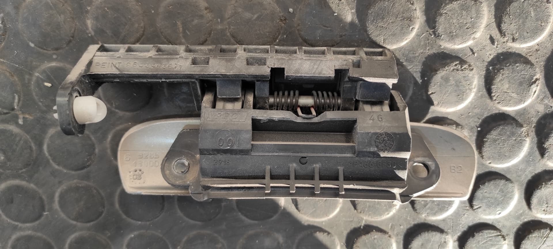 Recambio de MANETA DELANTERA IZQUIERDA para CITROEN XSARA PICASSO 2.0 HDi RHY referencia OEM IAM 9633343677   - BLANCO 3