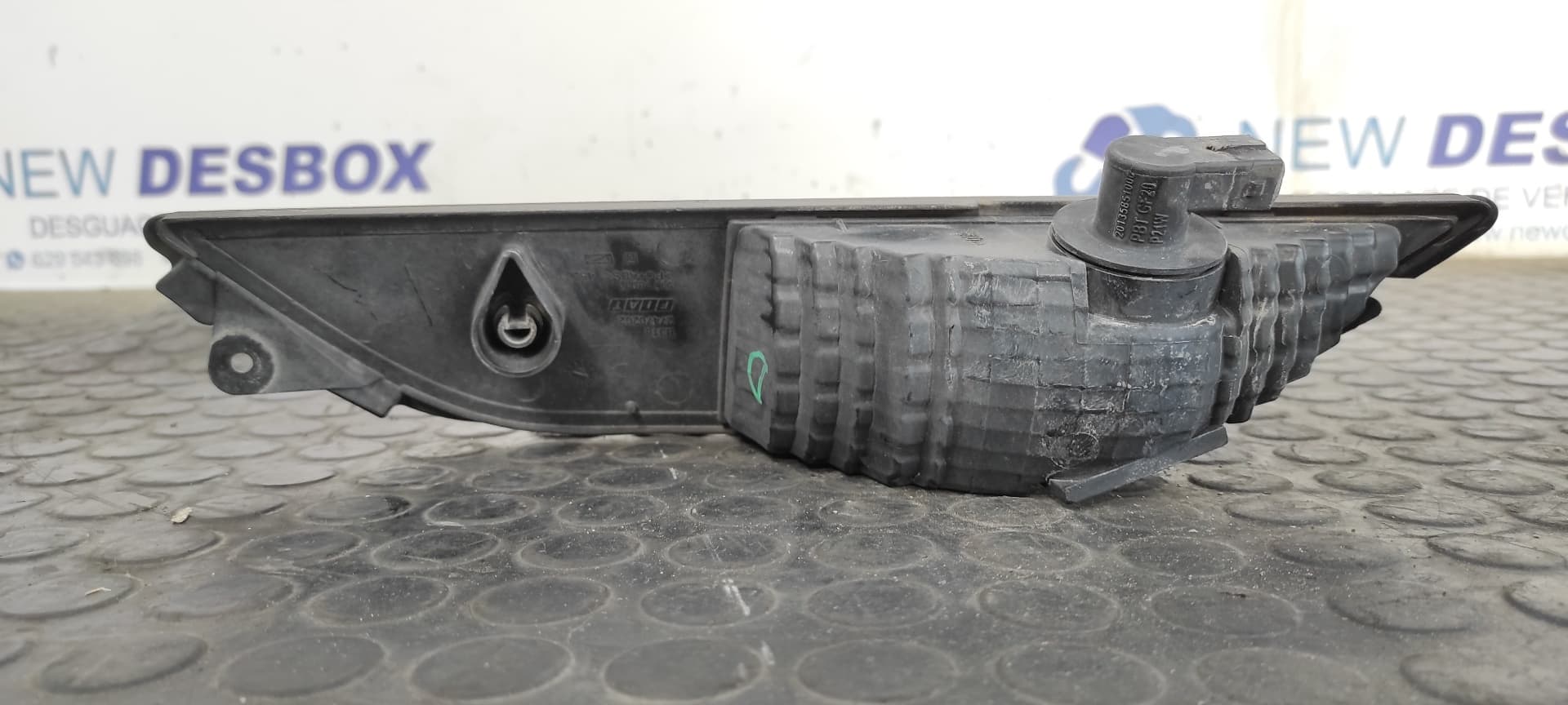 Recambio de FARO ANTINIEBLA TRASERO DERECHO para FIAT GRANDE PUNTO (199) 1.3 16V JTD CAT 199A2000 referencia OEM IAM 51718011   - AZUL 2