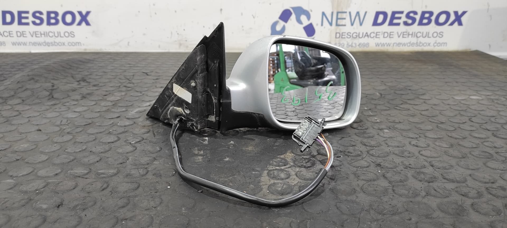 Recambio de RETROVISOR DERECHO para VOLKSWAGEN PASSAT BERLINA (3B3) Advance ALT referencia OEM IAM 020514   - GRIS