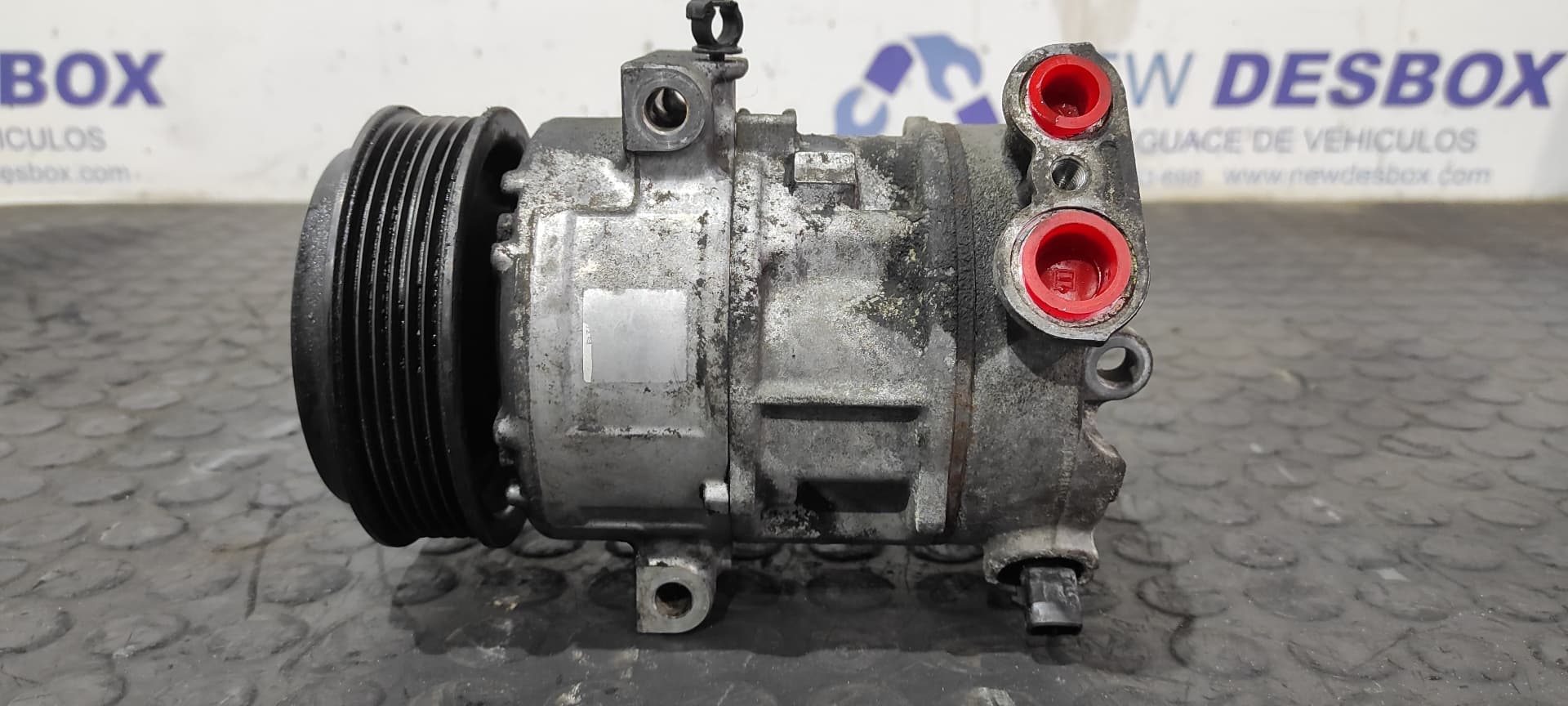 Recambio de COMPRESOR AIRE ACONDICIONADO para FIAT GRANDE PUNTO (199) 199A3000 referencia OEM IAM K309   - NEGRO 4
