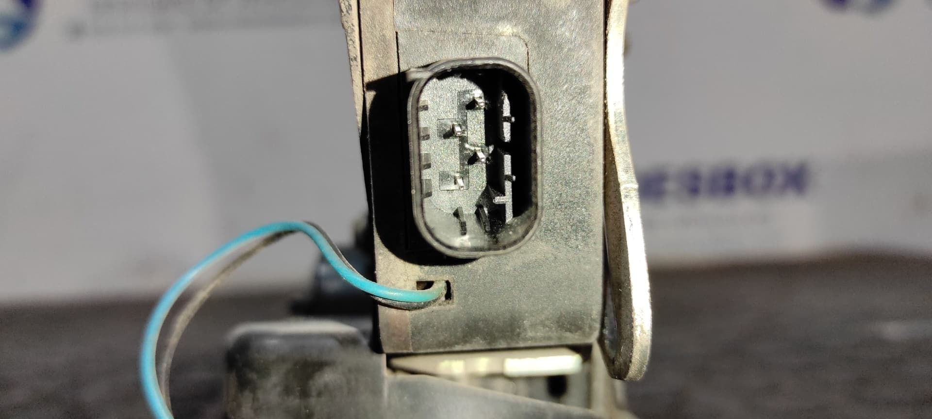 Recambio de CERRADURA PUERTA DELANTERA DERECHA para MERCEDES-BENZ VITO MIXTO 06.2003 -> 111  CDI  Compacto  (639.601) 646982 referencia OEM IAM A6397201035   - BLANCO 6