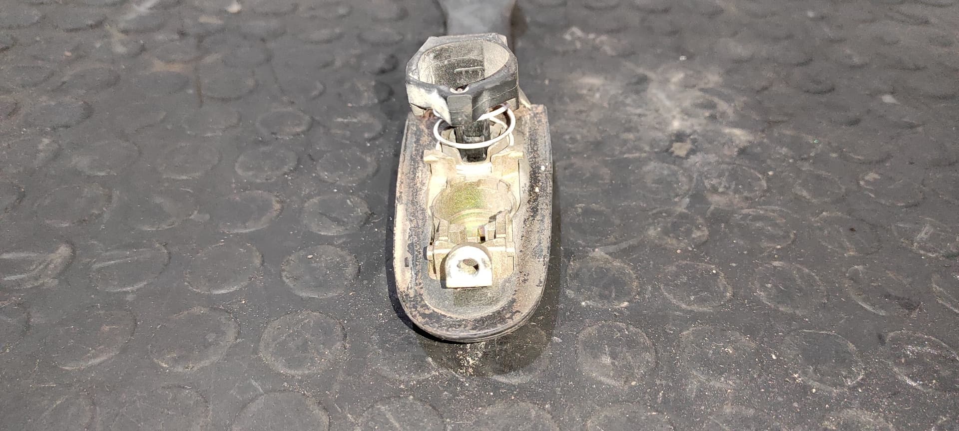 Recambio de MANETA DELANTERA DERECHA para MERCEDES-BENZ VITO MIXTO 06.2003 -> 111  CDI  Compacto  (639.601) 646982 referencia OEM IAM    - BLANCO 3