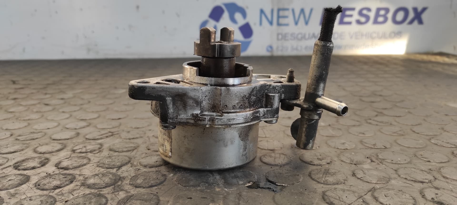 Recambio de DEPRESOR FRENO / BOMBA VACIO para FIAT DOBLO CARGO Basis Kasten 199A3000 referencia OEM IAM 55221036   - BLANCO 6