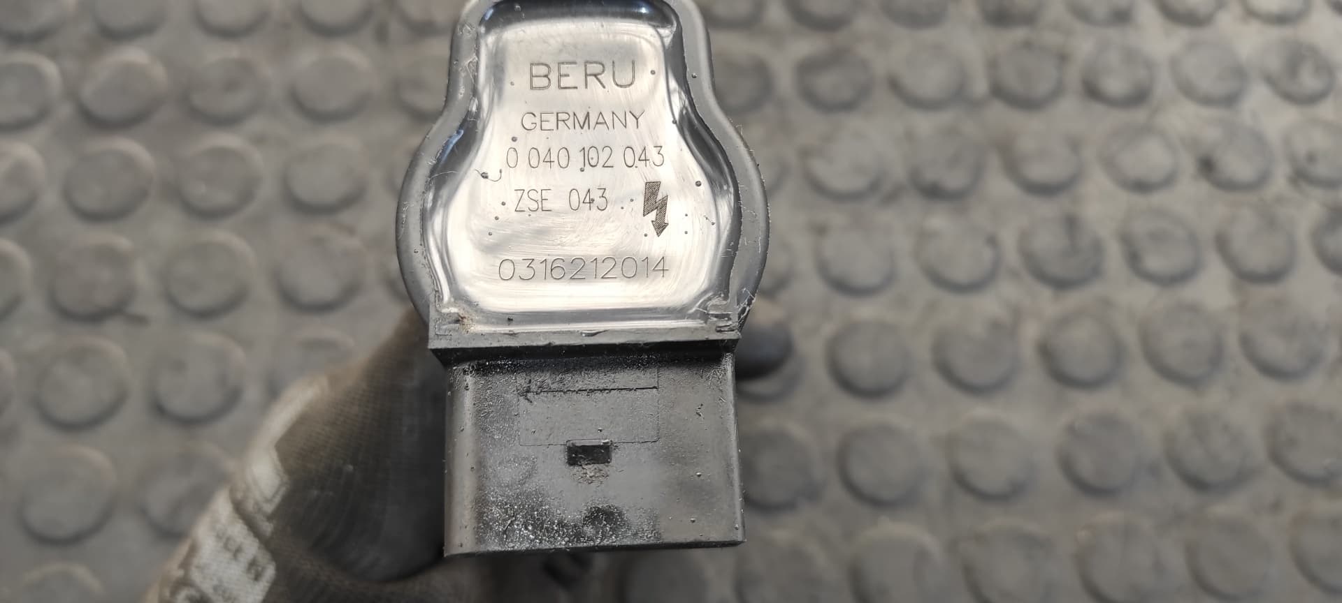 Recambio de BOBINA ENCENDIDO para VOLKSWAGEN PASSAT BERLINA (3B3) Advance ALT referencia OEM IAM 0040102043   - GRIS 4