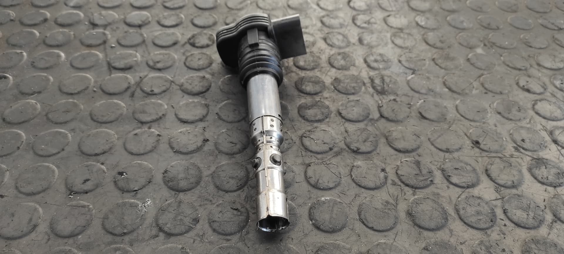 Recambio de BOBINA ENCENDIDO para VOLKSWAGEN PASSAT BERLINA (3B3) Advance ALT referencia OEM IAM R0501S00400   - GRIS 4