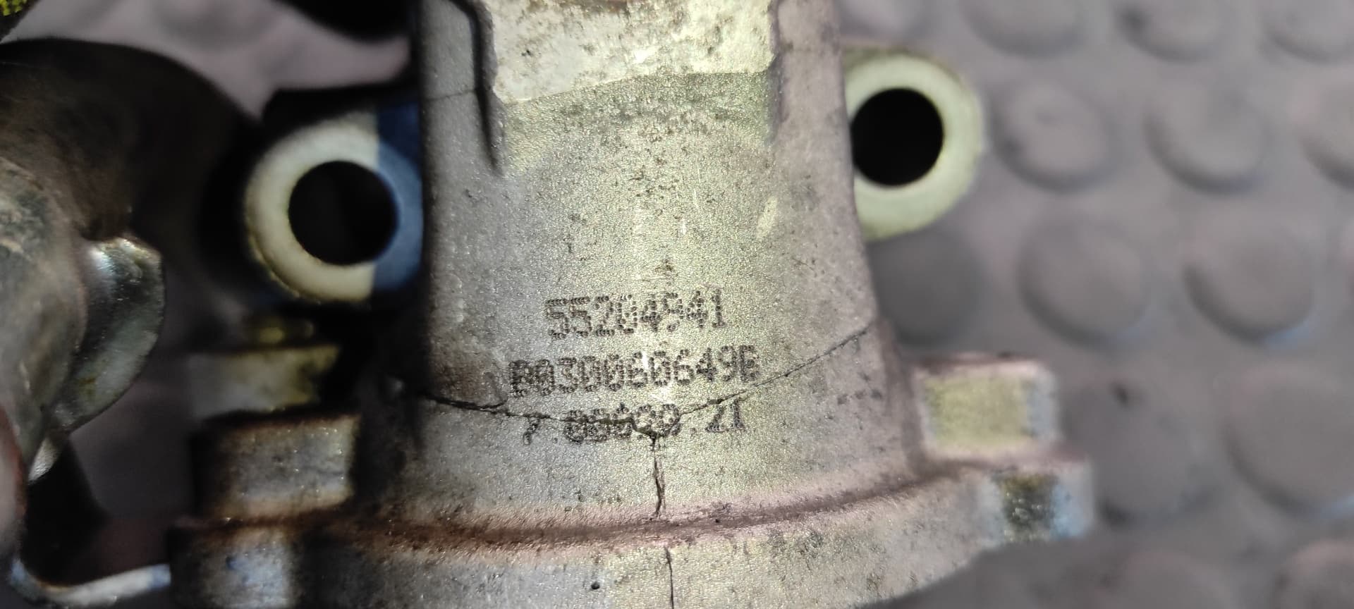 Recambio de VALVULA EGR para FIAT GRANDE PUNTO (199) 1.3 16V JTD CAT 199A3000 referencia OEM IAM 55204941   - NEGRO 2