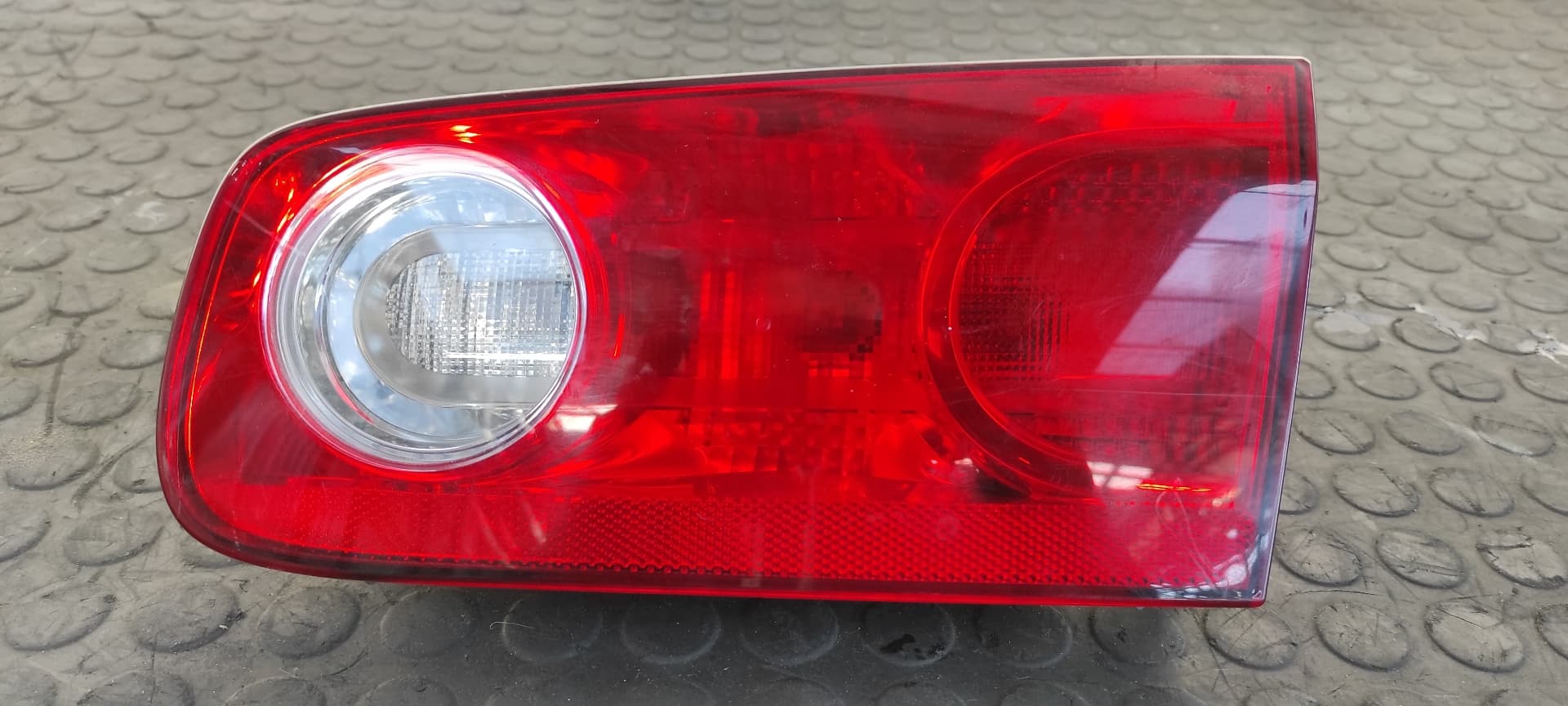 Recambio de PILOTO PORTON DERECHO para RENAULT LAGUNA II (BG0) Authentique F9Q758 referencia OEM IAM B74PH2   - BLANCO