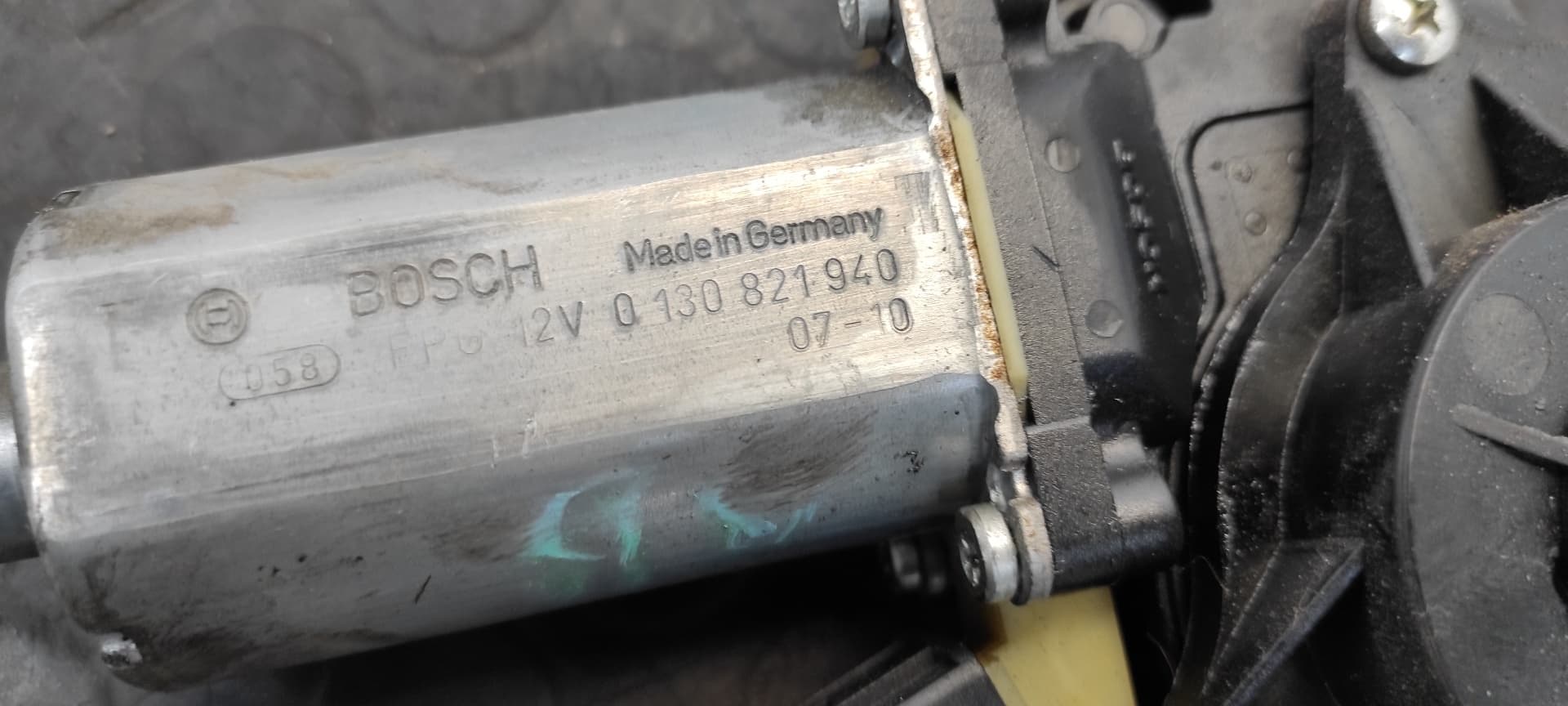 Recambio de ELEVALUNAS DELANTERO DERECHO para MERCEDES-BENZ VITO MIXTO 06.2003 -> 111  CDI  Compacto  (639.601) 646982 referencia OEM IAM 0130821940   - BLANCO 8