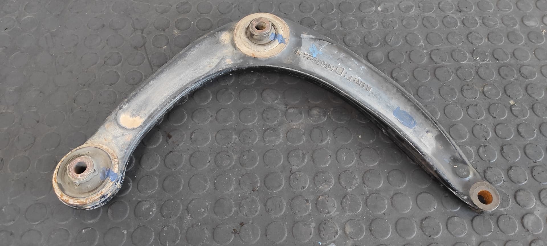 Recambio de BRAZO DERECHO INFERIOR DELANTERO para CITROEN BERLINGO CUADRO 1.6 16V HDi 9HXDV6ATED4 referencia OEM IAM 566792AM   - BLANCO