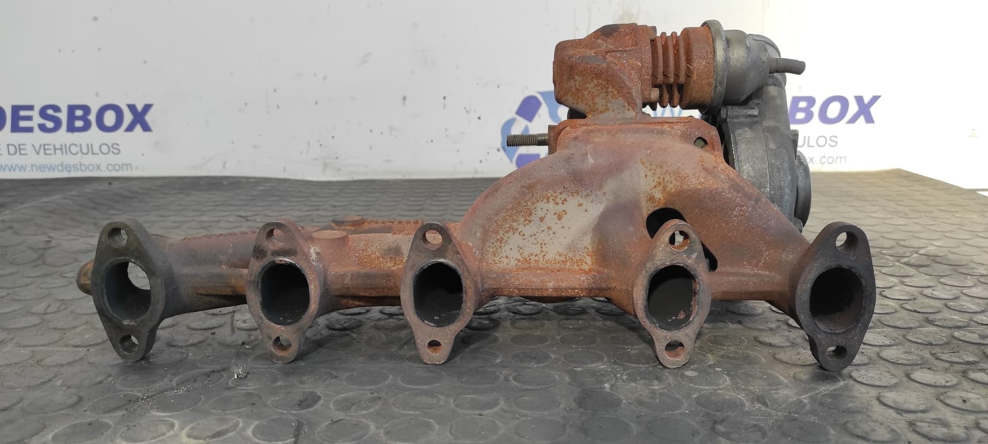 Recambio de TURBOCOMPRESOR para AUDI A6 BERLINA (C4) AEL referencia OEM IAM 046145703G 5