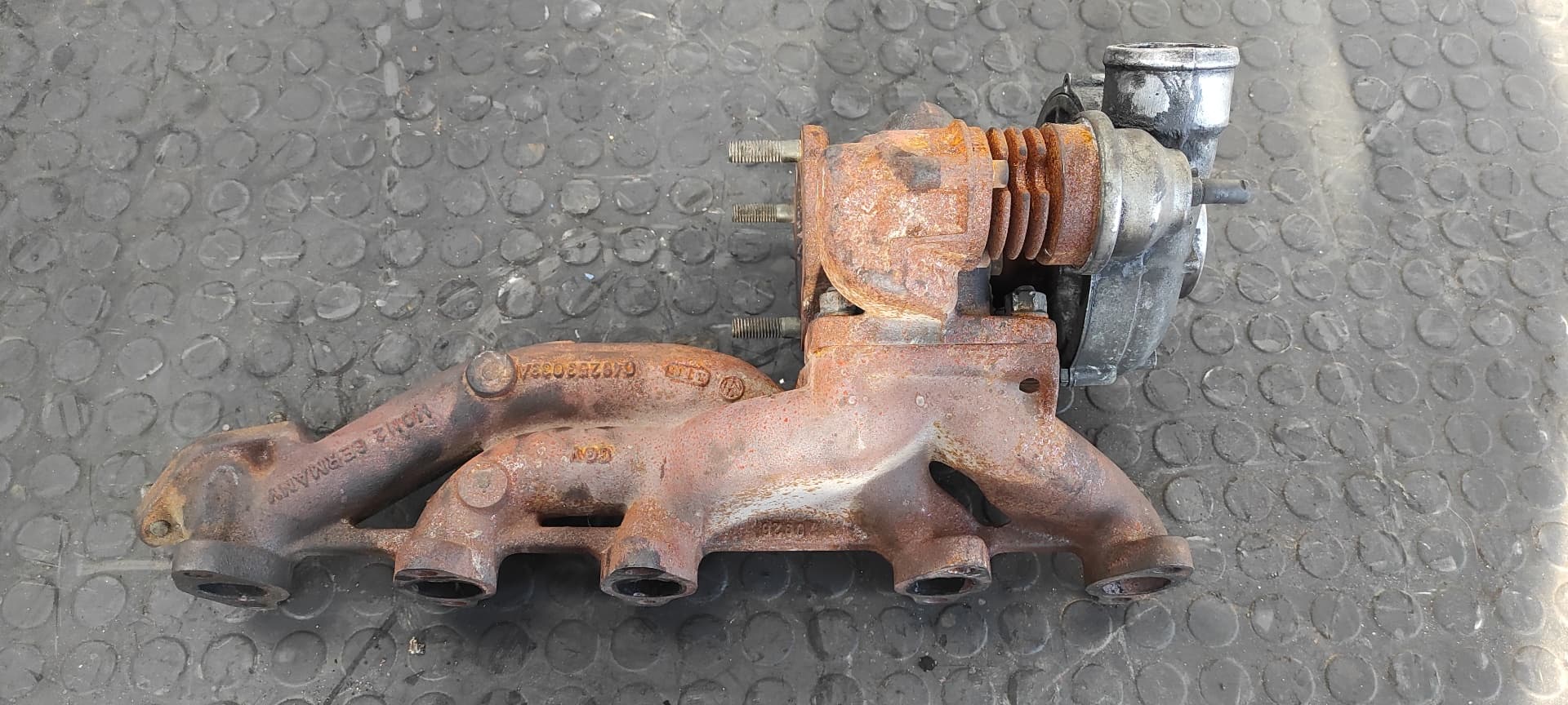 Recambio de TURBOCOMPRESOR para AUDI A6 BERLINA (C4) AEL referencia OEM IAM 046145703G 7