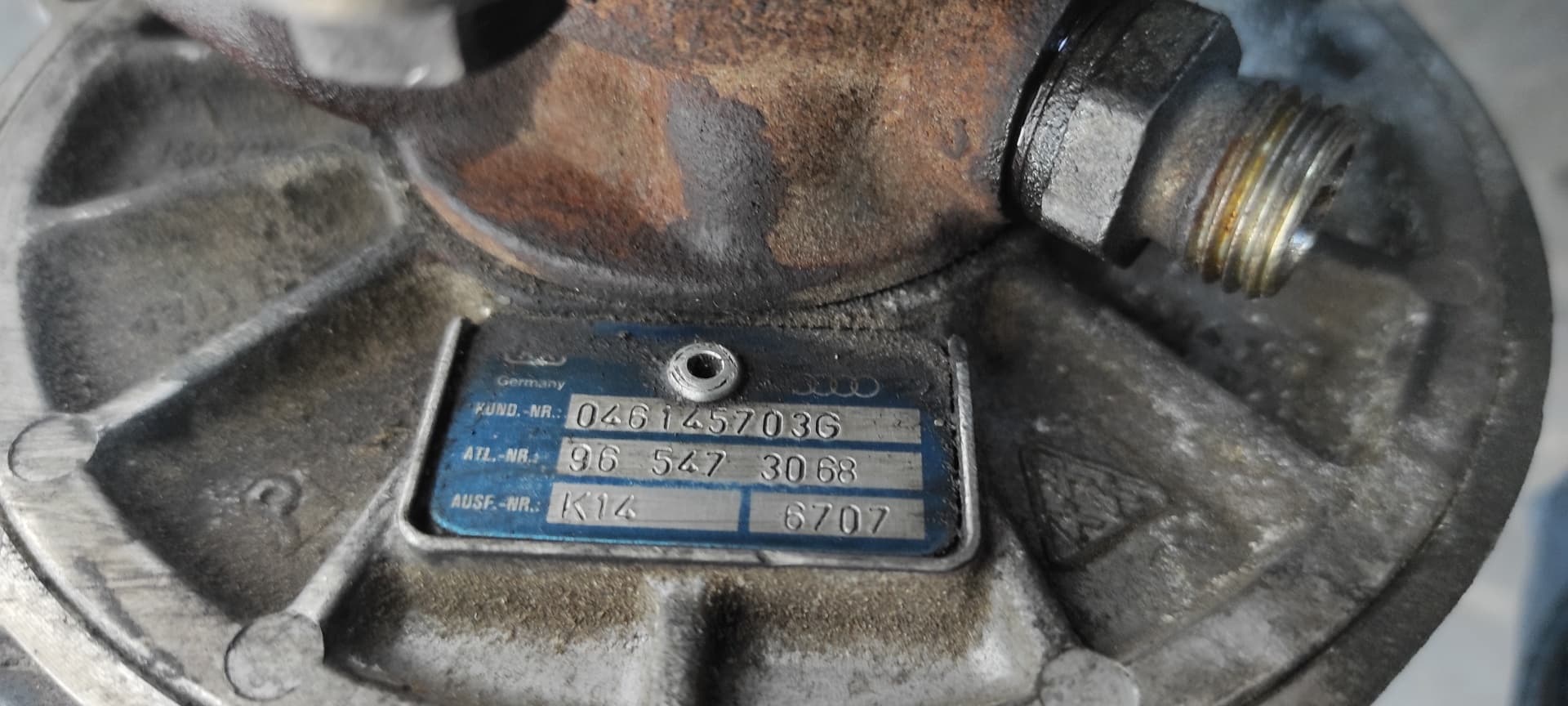 Recambio de TURBOCOMPRESOR para AUDI A6 BERLINA (C4) AEL referencia OEM IAM 046145703G 3