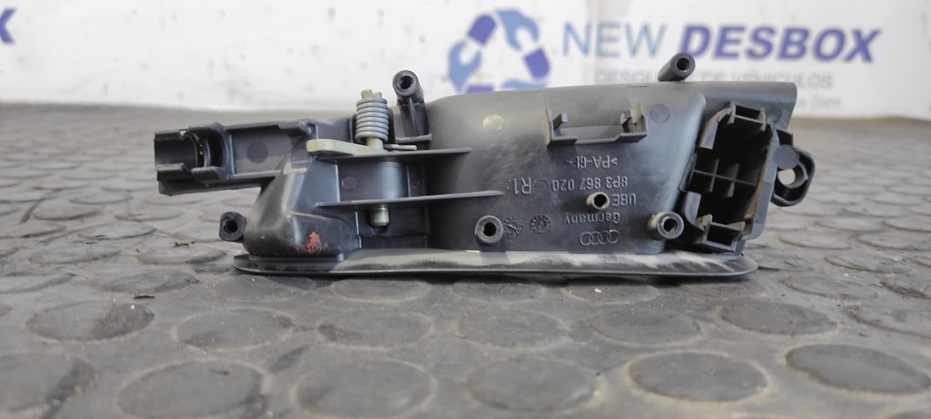 Recambio de MANETA INTERIOR DELANTERA DERECHA para AUDI A3 (8P) 2.0 TDI Ambiente BKD referencia OEM IAM 8P3867020   - NEGRO 2