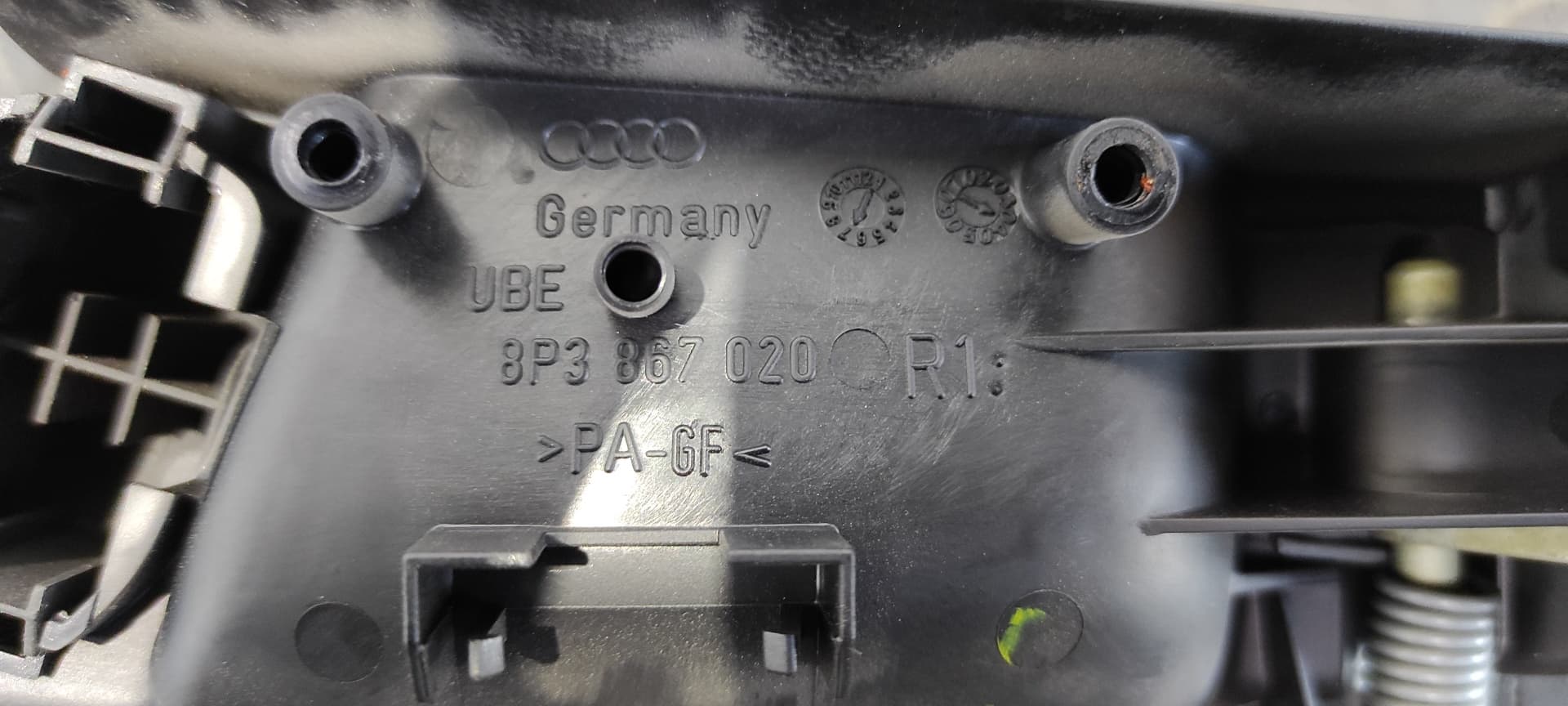Recambio de MANETA INTERIOR DELANTERA DERECHA para AUDI A3 (8P) 2.0 TDI Ambiente BKD referencia OEM IAM 8P3867020   - NEGRO 5