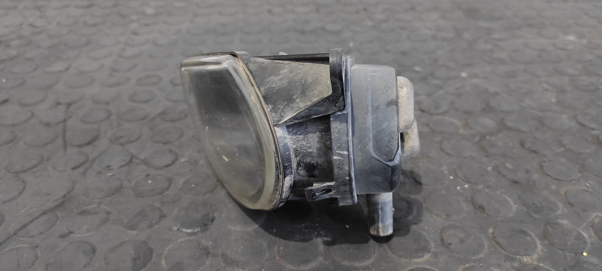Recambio de FARO ANTINIEBLA IZQUIERDO para AUDI A3 (8P) 2.0 TDI Ambiente BKD referencia OEM IAM 24696700   - NEGRO 7