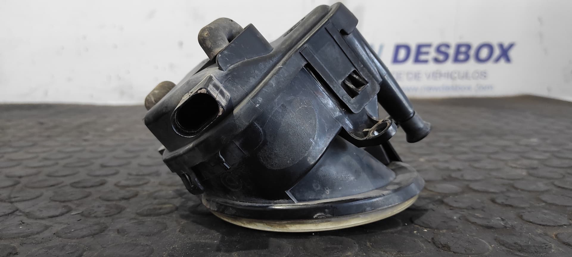 Recambio de FARO ANTINIEBLA IZQUIERDO para AUDI A3 (8P) 2.0 TDI Ambiente BKD referencia OEM IAM 24696700   - NEGRO 5