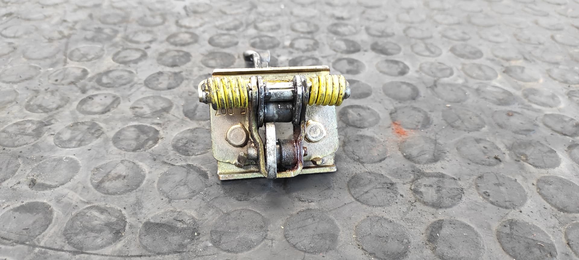 Recambio de RETENEDOR PUERTA DERECHA para CITROEN C3 1.4 Audace KFVTU3JP referencia OEM IAM A31AVD   - GRIS 4