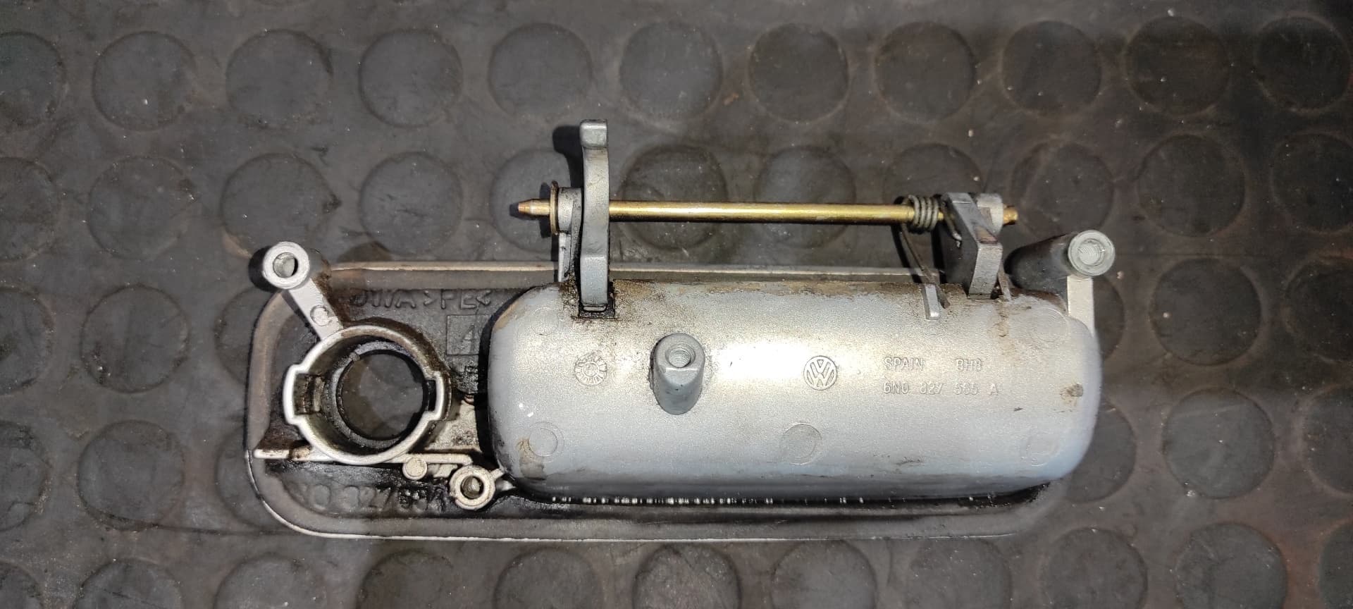 Recambio de MANETA EXTERIOR PORTON para VOLKSWAGEN SHARAN (7M8) 1.9 TDI AFN referencia OEM IAM 6N0827565A   - GRIS 4