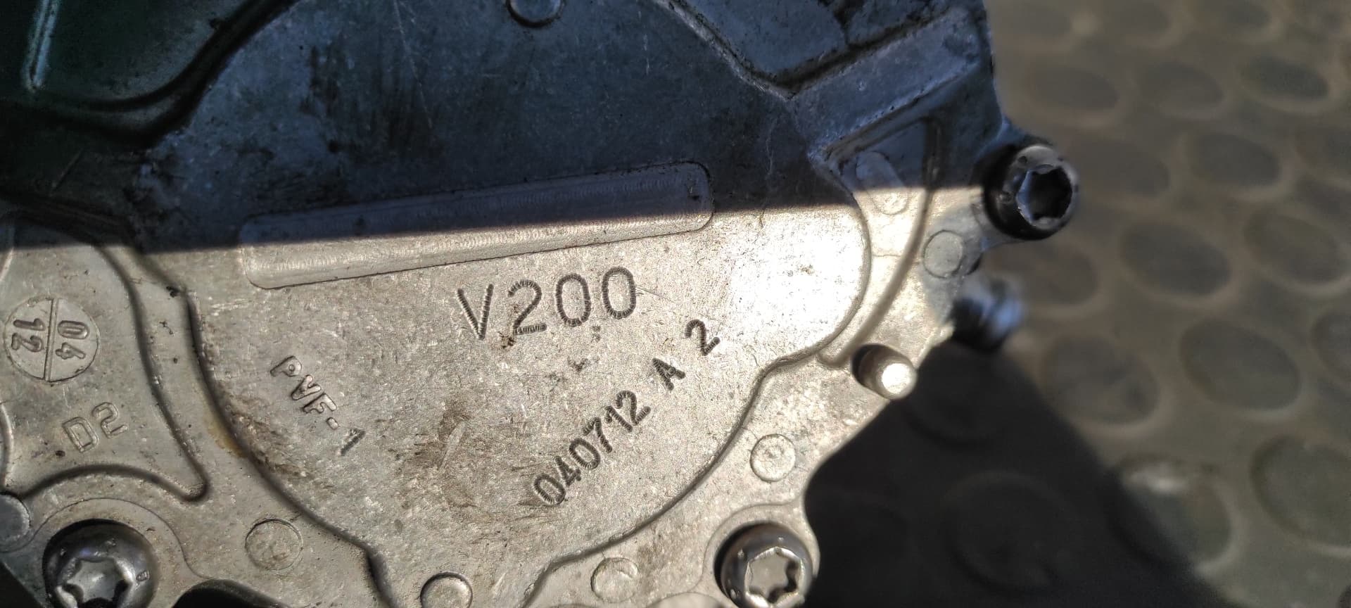 Recambio de DEPRESOR FRENO / BOMBA VACIO para VOLKSWAGEN PASSAT BERLINA (3B2) Comfortline syncro / 4Motion AVG referencia OEM IAM BOSCH V200   - BLANCO 6