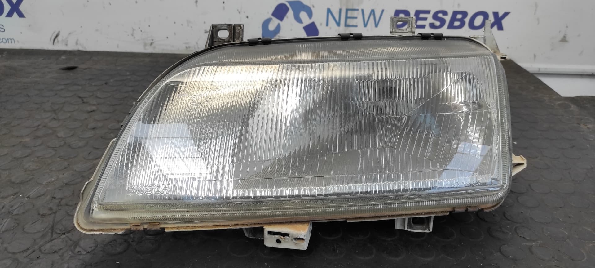 Recambio de FARO IZQUIERDO para VOLKSWAGEN SHARAN (7M8) 1.9 TDI AFN referencia OEM IAM 7M1941015K   - GRIS
