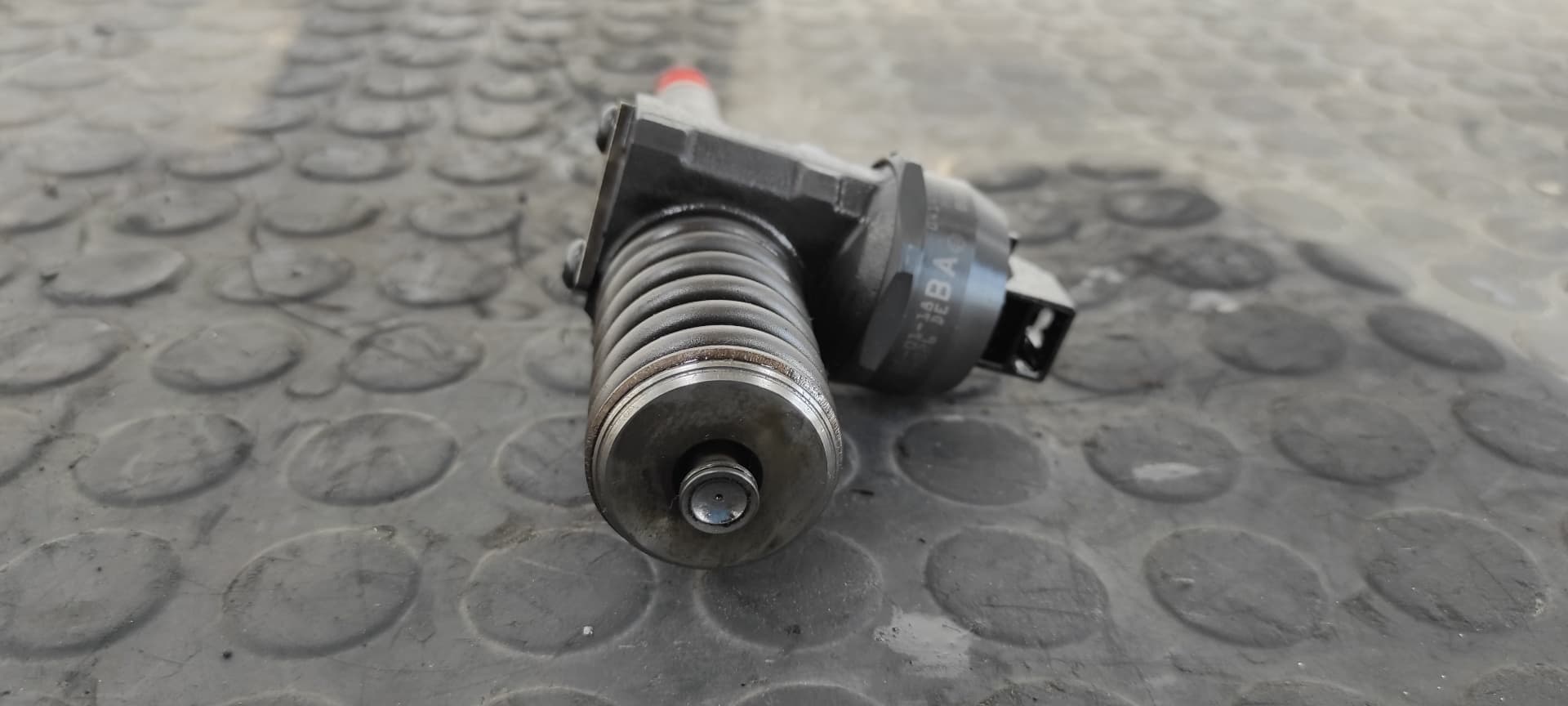 Recambio de INYECTOR para SEAT IBIZA (6L1) AMF referencia OEM IAM 038130073AG   - BLANCO 3