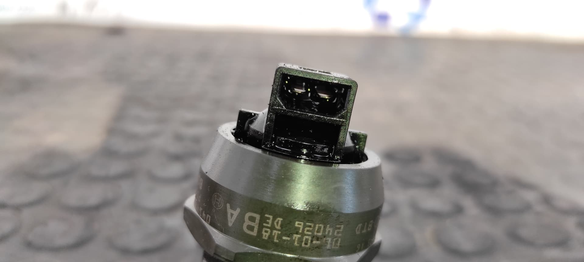 Recambio de INYECTOR para SEAT IBIZA (6L1) AMF referencia OEM IAM 038130073AG   - BLANCO 4