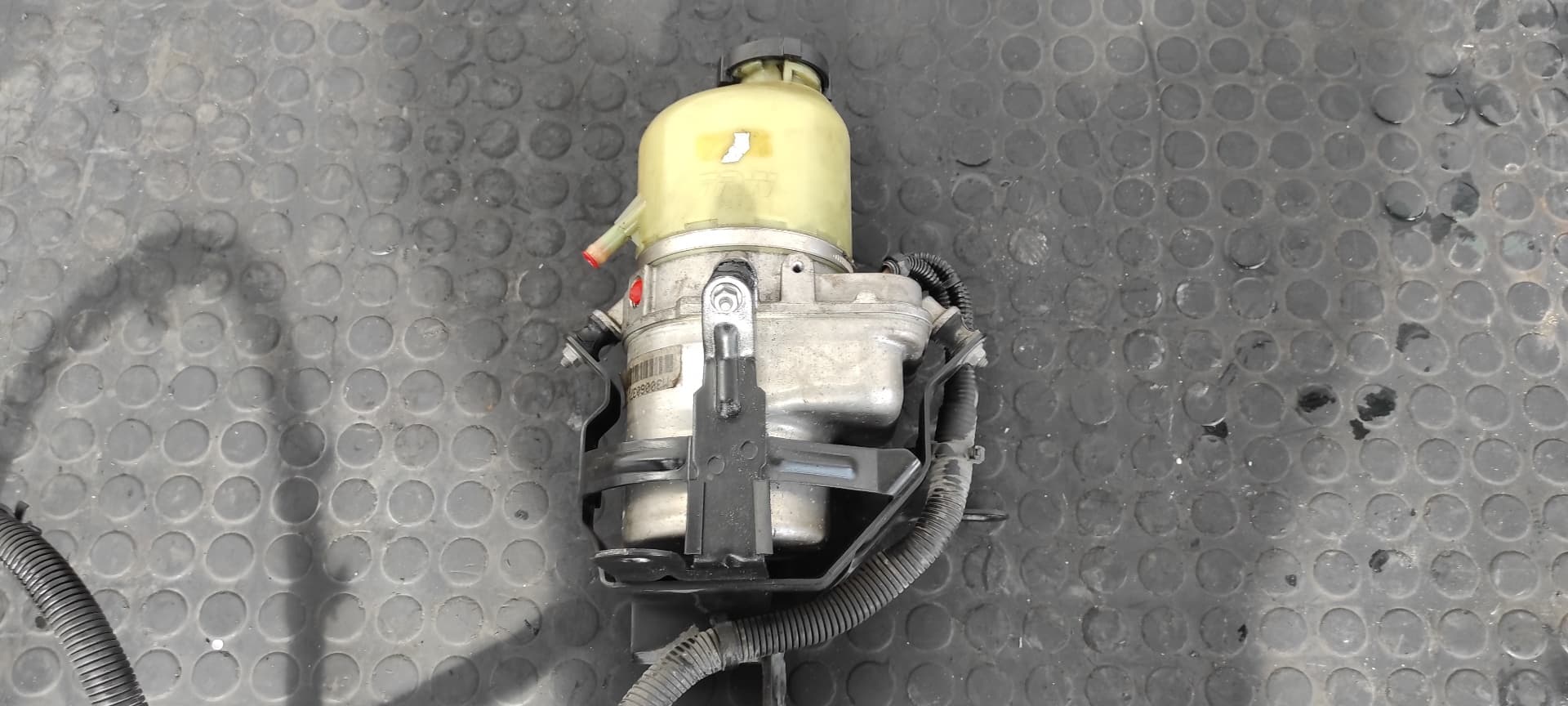 Recambio de BOMBA DIRECCION para OPEL ASTRA TWIN TOP 1.6 16V Z16XEP referencia OEM IAM 1040085003094D0   - NEGRO
