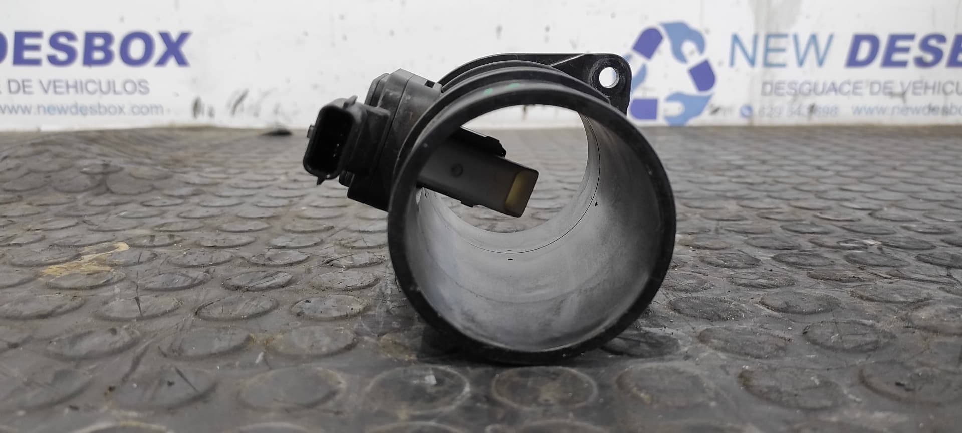 Recambio de CAUDALIMETRO para RENAULT MEGANE III BERLINA 5 P Dynamique K9K J8 referencia OEM IAM 8200682558B   - BLANCO 2