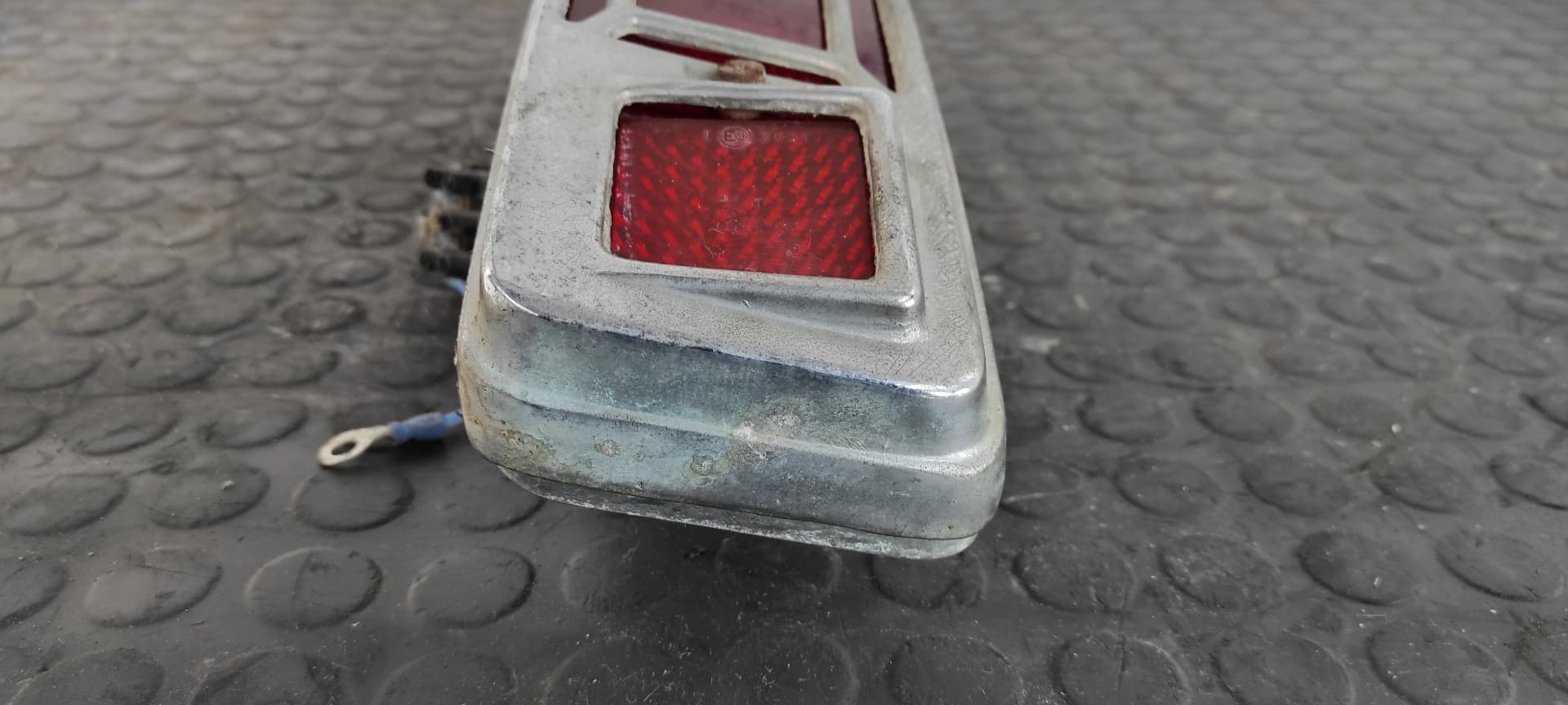 Recambio de PILOTO TRASERO DERECHO para SEAT 127 127A000 referencia OEM IAM PROV 16007   - AMARILLO 11