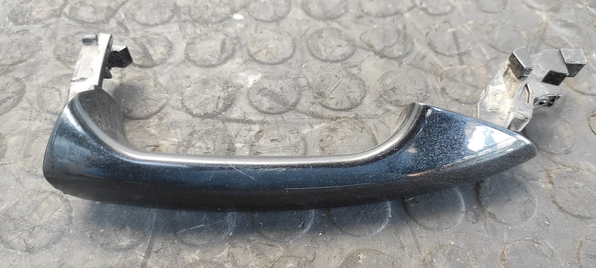 Recambio de MANETA TRASERA DERECHA para MERCEDES-BENZ CLASE C (W204) BERLINA 2.2 CDI CAT OM646811 referencia OEM IAM    - BLANCO 2