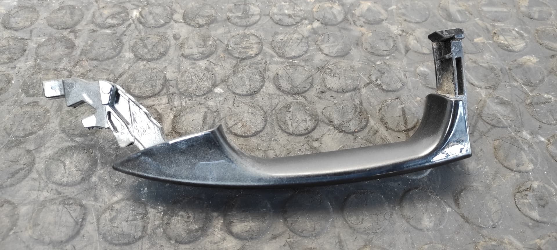 Recambio de MANETA TRASERA DERECHA para MERCEDES-BENZ CLASE C (W204) BERLINA 2.2 CDI CAT OM646811 referencia OEM IAM    - BLANCO 10