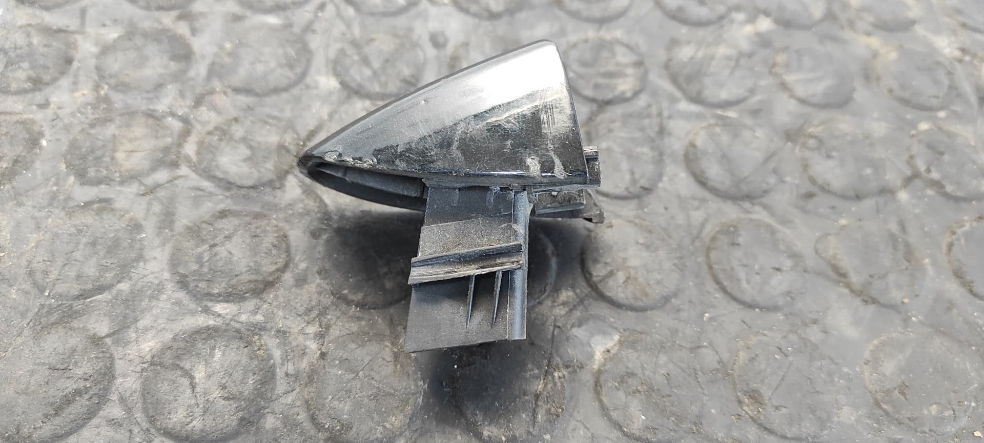 Recambio de MANETA TRASERA DERECHA para MERCEDES-BENZ CLASE C (W204) BERLINA 2.2 CDI CAT OM646811 referencia OEM IAM    - BLANCO 8