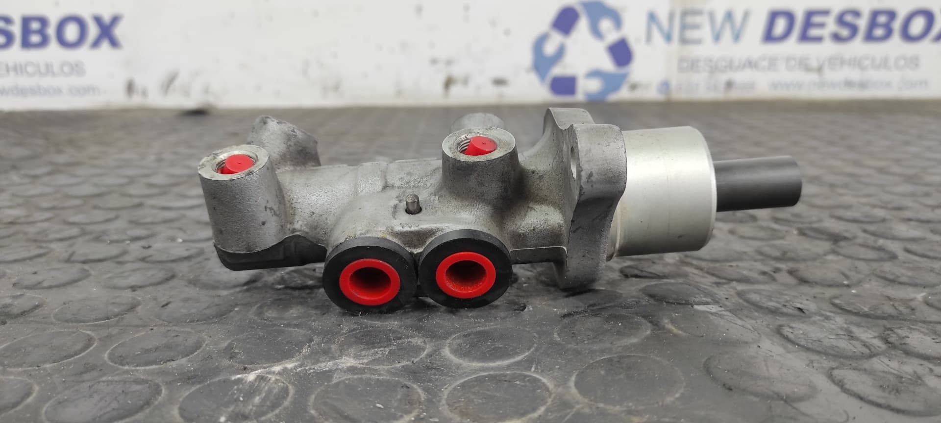 Recambio de BOMBA FRENO para AUDI A3 (8L) 1.9 TDI Ambiente ASZ referencia OEM IAM 917B8   - BLANCO 3