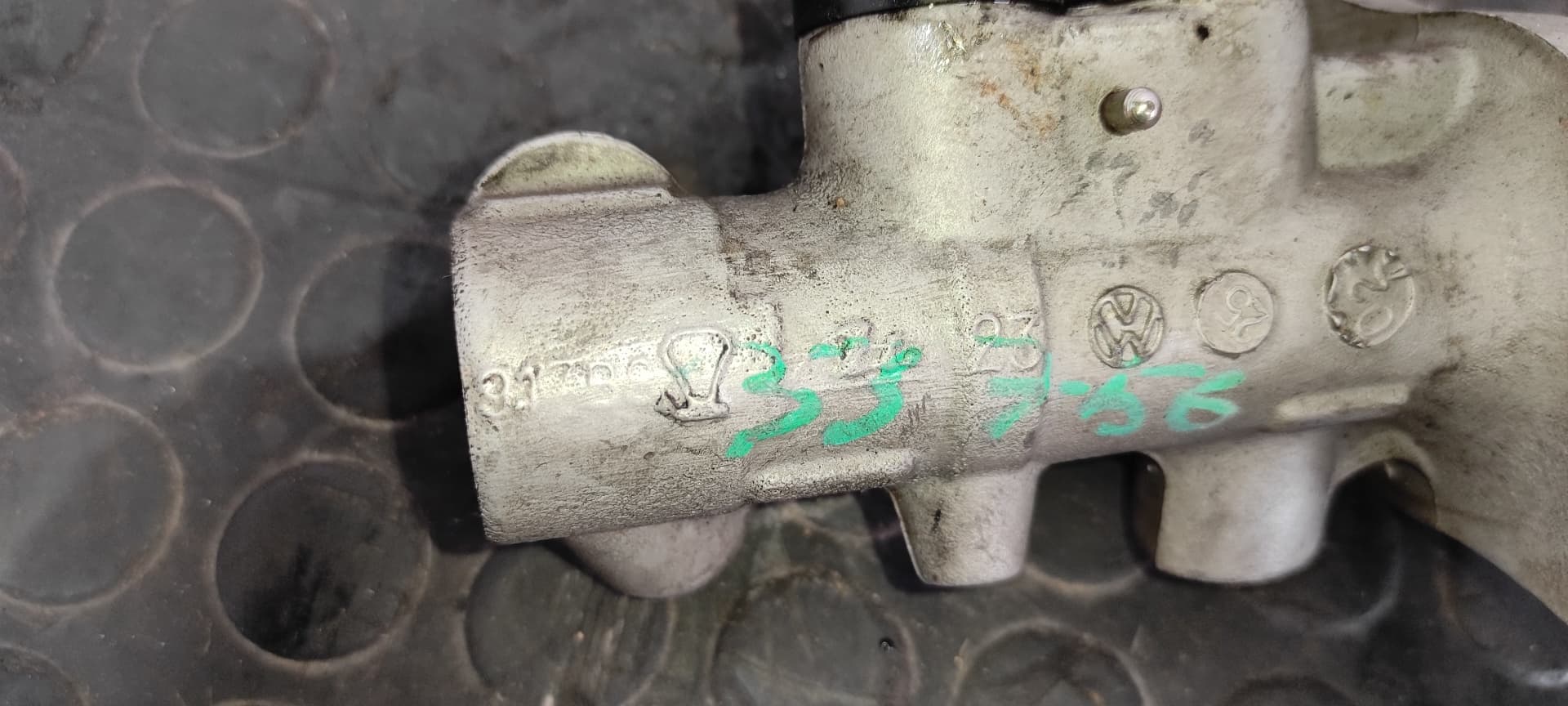 Recambio de BOMBA FRENO para AUDI A3 (8L) 1.9 TDI Ambiente ASZ referencia OEM IAM 917B8   - BLANCO 6
