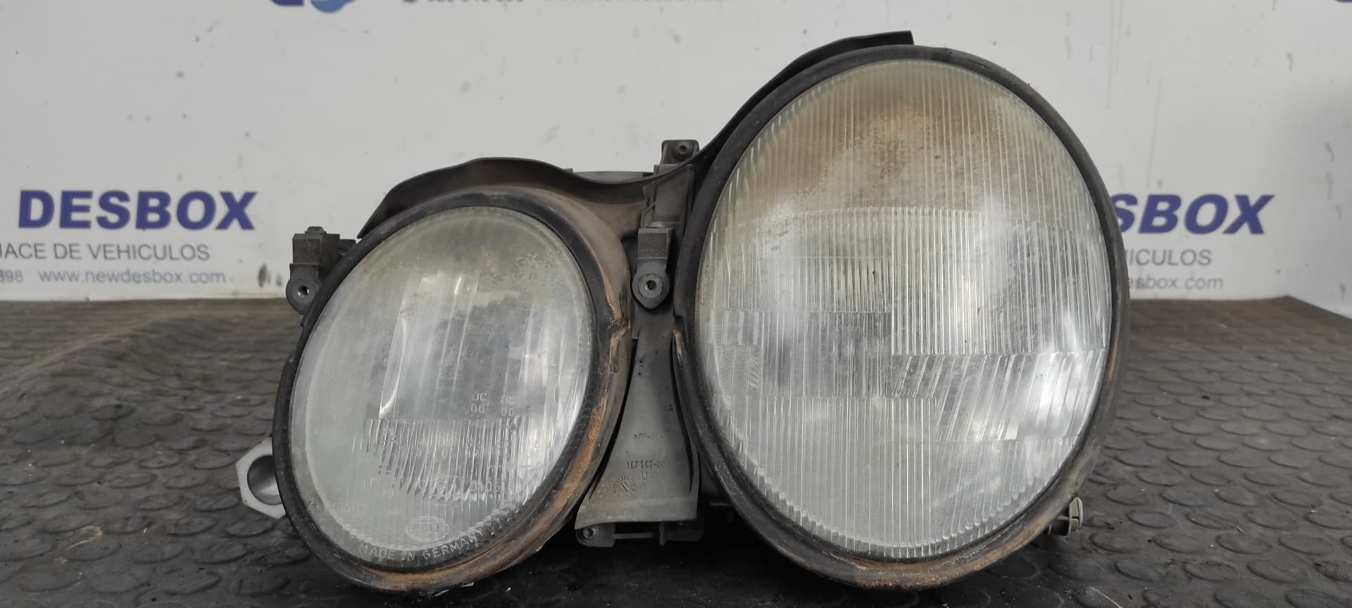 Recambio de FARO IZQUIERDO para MERCEDES-BENZ CLASE CLK (W208) COUPE 230 Compressor (208.347) M111975 referencia OEM IAM 147551   - AZUL