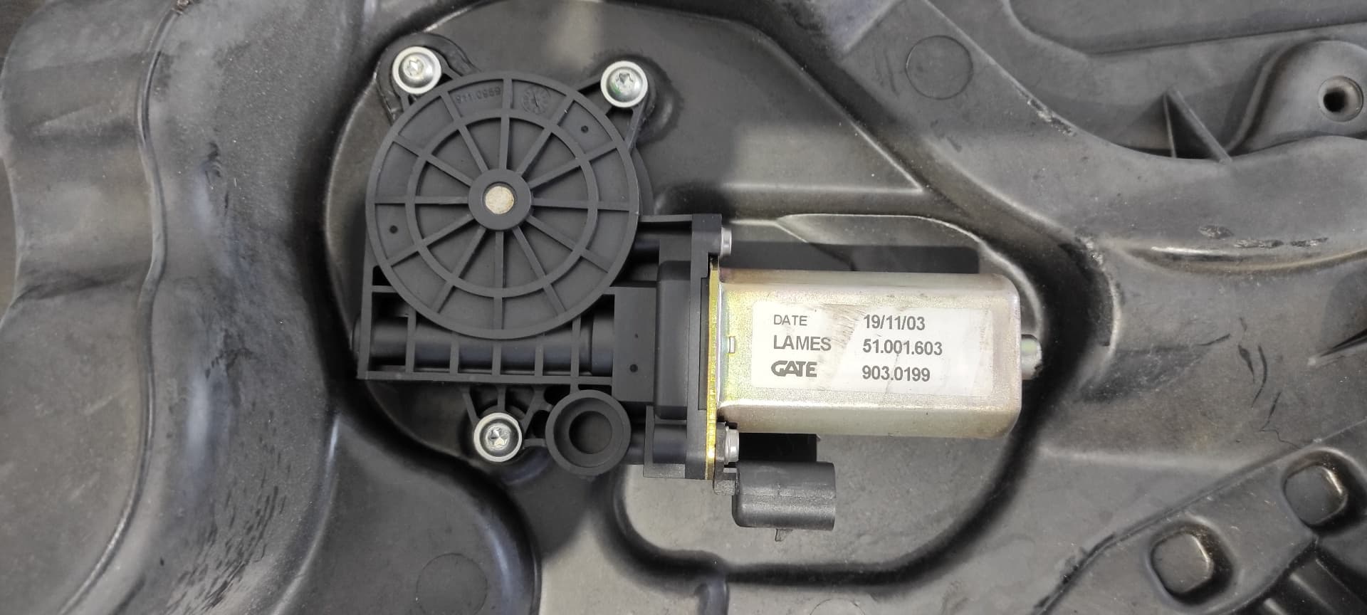 Recambio de ELEVALUNAS DELANTERO DERECHO para LANCIA YPSILON (101) 188A5000 referencia OEM IAM 735371858   - BLANCO 3