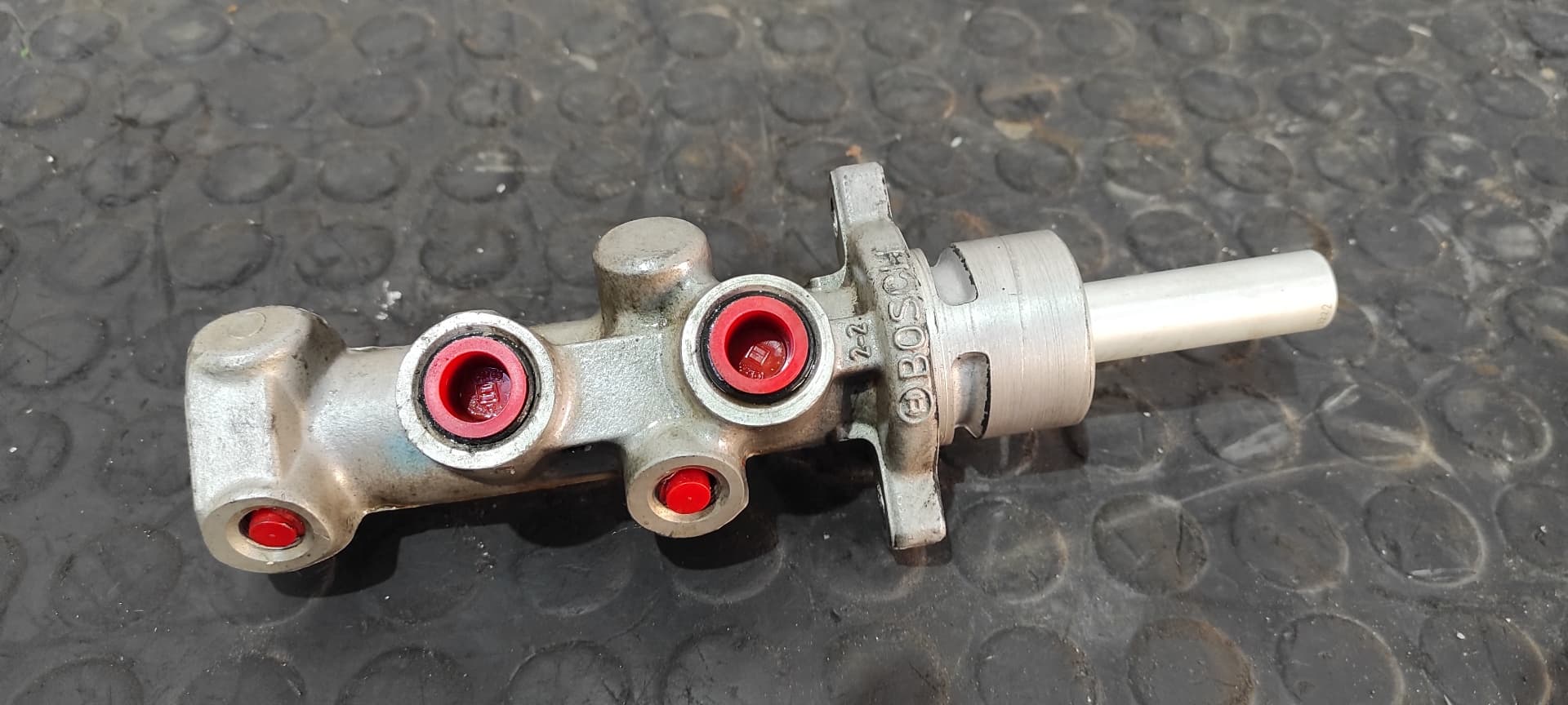 Recambio de BOMBA FRENO para CITROEN C4 BERLINA 1.6 16V            referencia OEM IAM 22495179   - ROJO 2