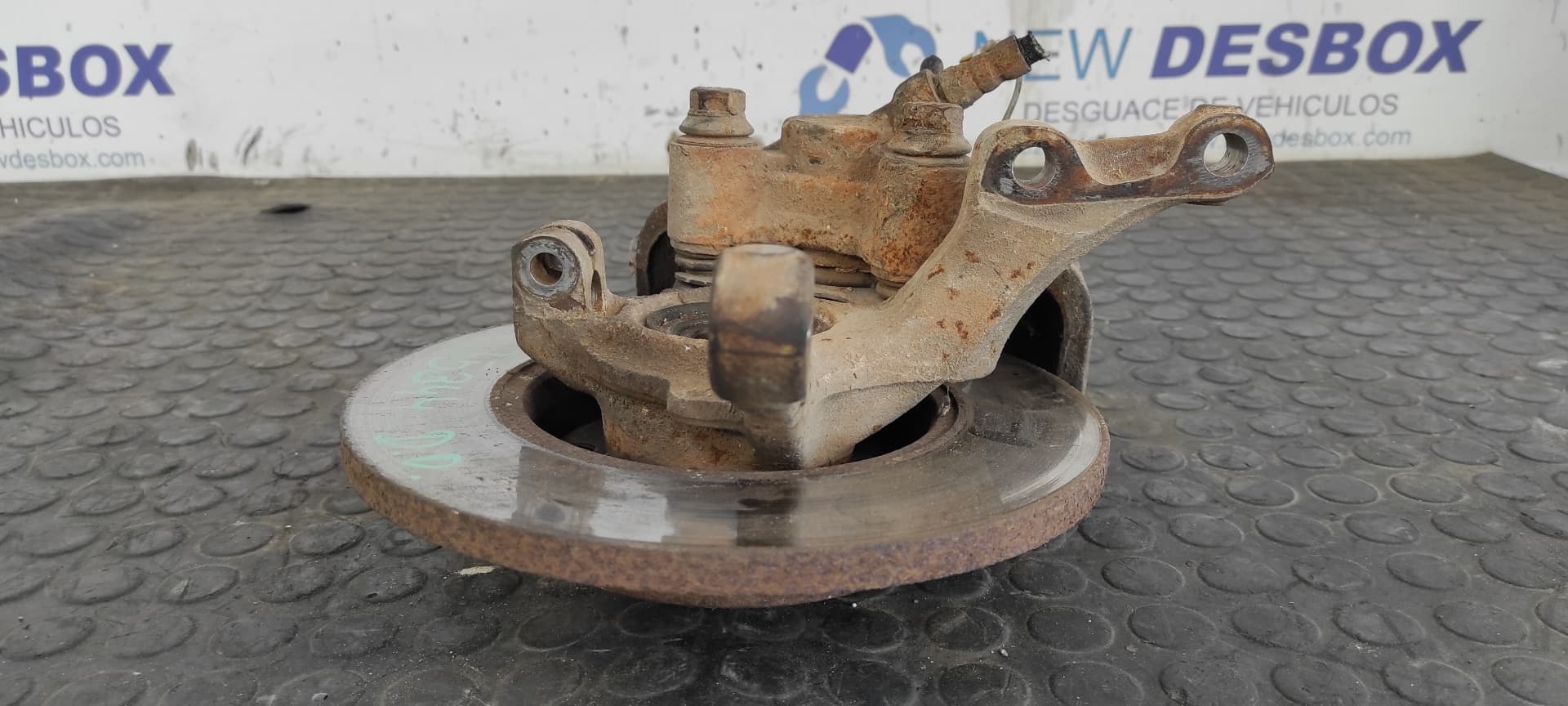 Recambio de MANGUETA DELANTERA DERECHA para RENAULT RAPID/EXPRESS (F40) 1.6 D Familiar (F404) F8M720 referencia OEM IAM    - BLANCO 3